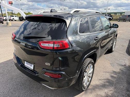 2016 Jeep Cherokee Overland