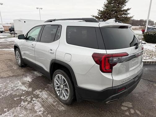 2020 GMC Acadia AT4