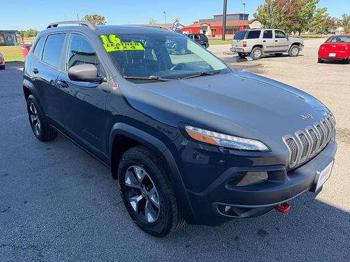 2016 Jeep Cherokee Trailhawk