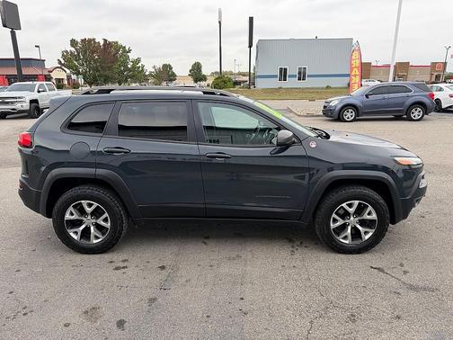 2016 Jeep Cherokee Trailhawk