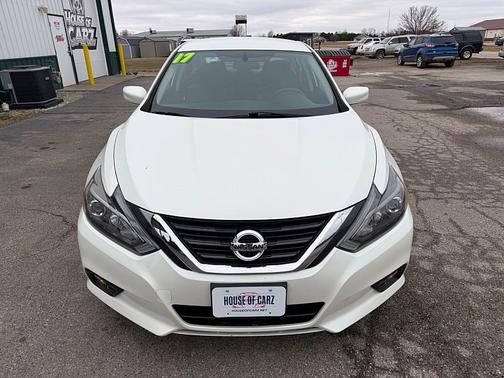 2017 Nissan Altima 2.5 SR
