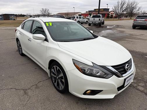 2017 Nissan Altima 2.5 SR