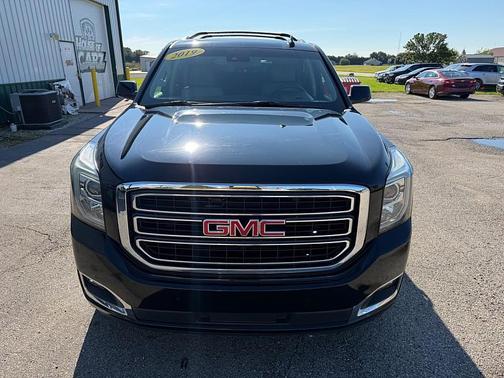 BLK 2019 GMC Yukon XL SLT