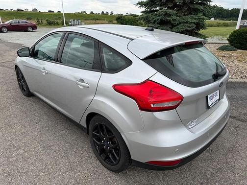 Ingot Silver 2016 Ford Focus SE