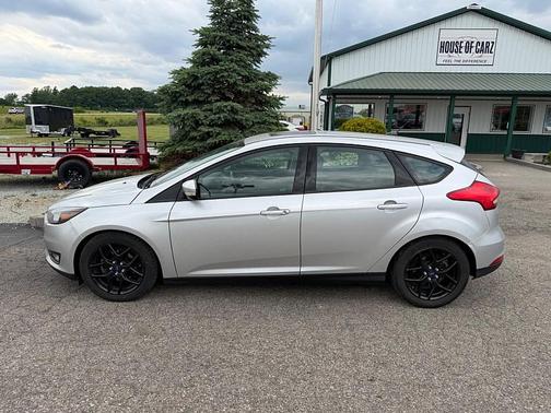 Ingot Silver 2016 Ford Focus SE