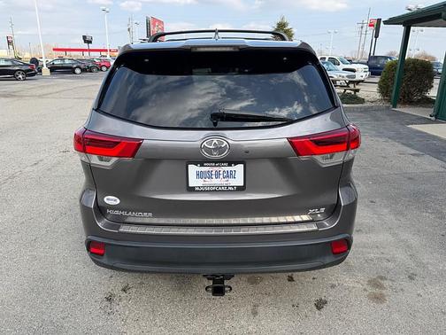 Predawn Gray Mica 2018 Toyota Highlander XLE