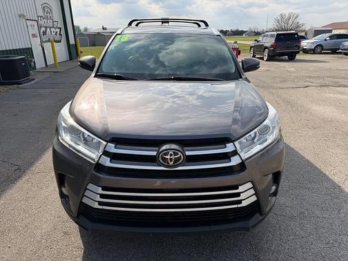 Predawn Gray Mica 2018 Toyota Highlander XLE