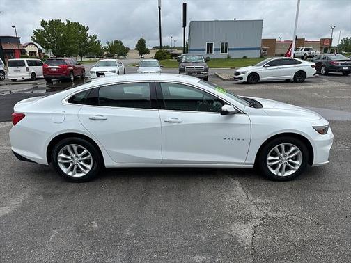 2017 Chevrolet Malibu 1LT