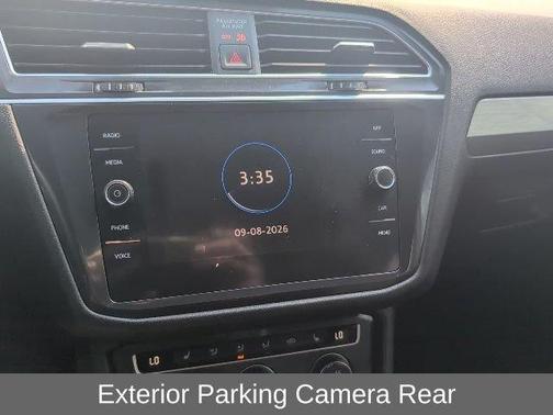 Platinum Gray Metallic 2020 Volkswagen Tiguan 2.0T SE