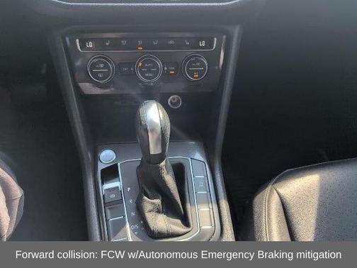Platinum Gray Metallic 2020 Volkswagen Tiguan 2.0T SE