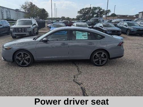 Crystal Black Pearl 2026 Honda Accord Hybrid Sport