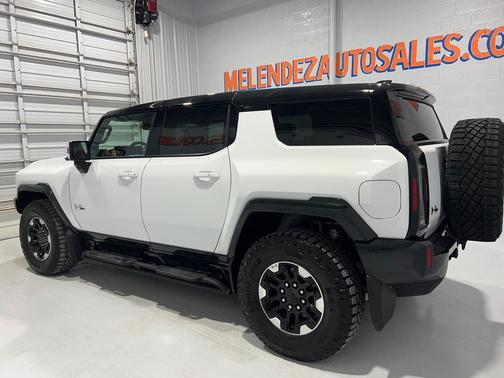 Interstellar White 2024 GMC HUMMER EV SUV 2X