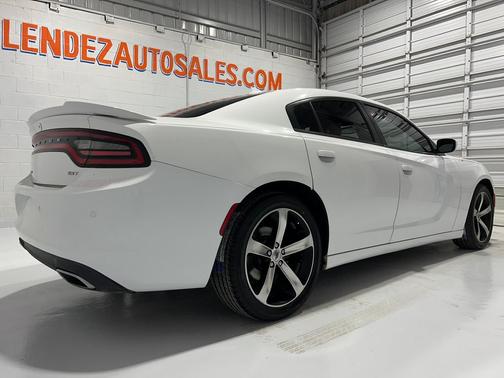 2017 Dodge Charger SXT