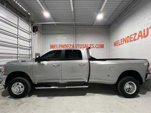 2019 RAM 3500 Big Horn Crew Cab 4x4 8' Box