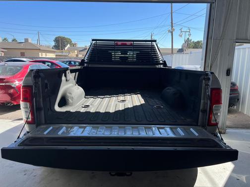 2019 RAM 3500 Big Horn Crew Cab 4x4 8' Box