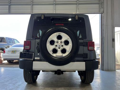 2014 Jeep Wrangler Unlimited Sahara