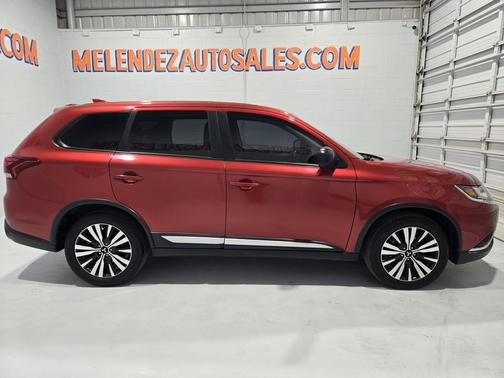 2019 Mitsubishi Outlander ES