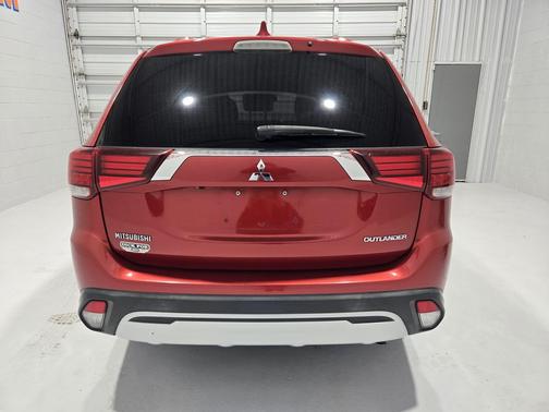 2019 Mitsubishi Outlander ES