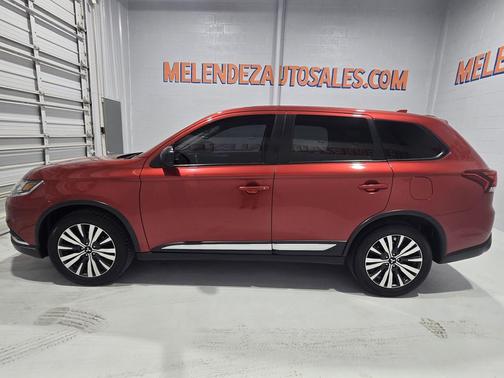 2019 Mitsubishi Outlander ES