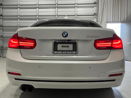 2018 BMW 330 330i Sedan