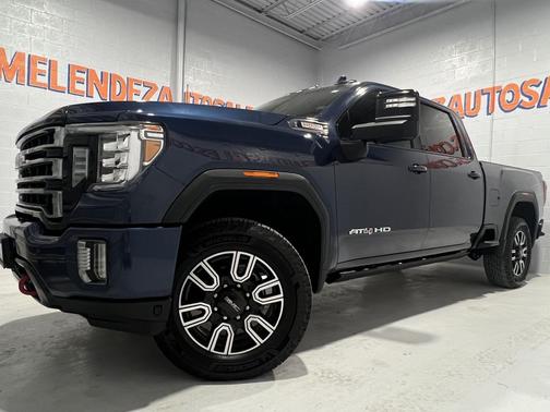 Pacific Blue Metallic 2022 GMC Sierra 2500 AT4