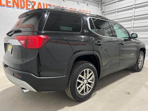 2019 GMC Acadia SLE-2