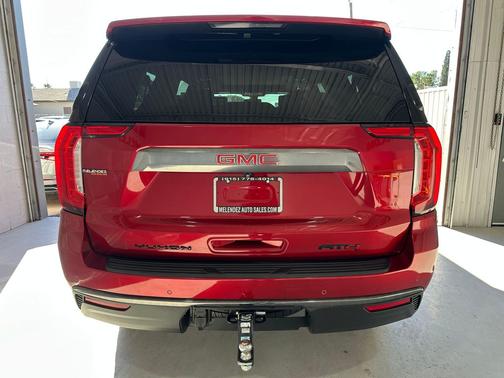 2021 GMC Yukon XL 4WD AT4