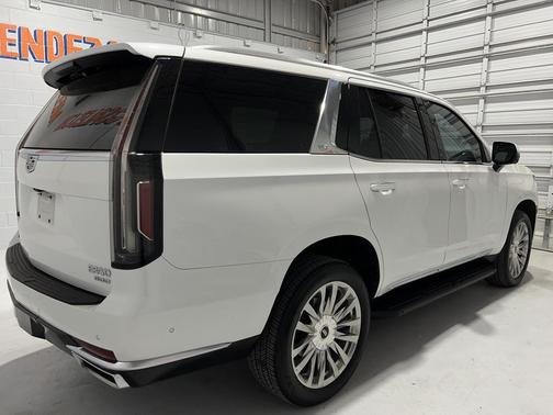 Crystal White Tricoat 2022 Cadillac Escalade Premium Luxury