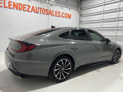 2021 Hyundai SONATA Limited