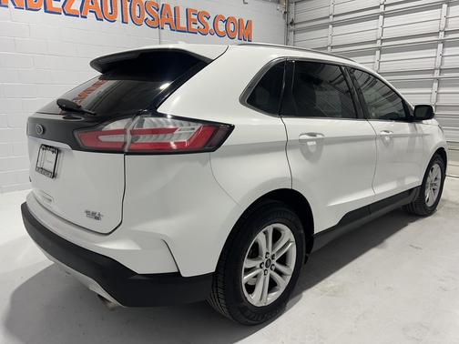 White 2020 Ford Edge SEL