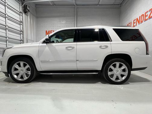 2018 Cadillac Escalade Premium Luxury
