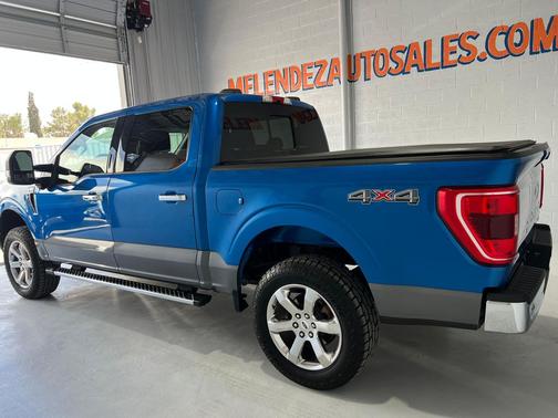 Velocity Blue Metallic 2021 Ford F-150 XLT