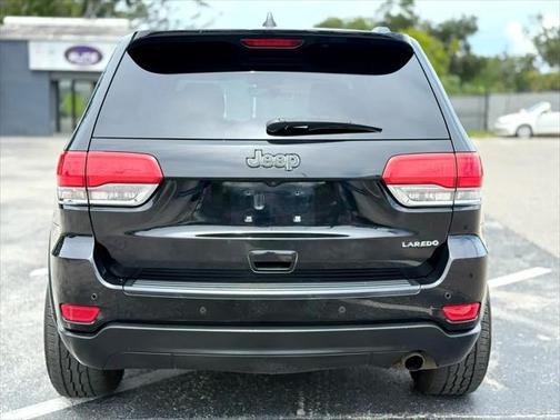2017 Jeep Grand Cherokee Laredo