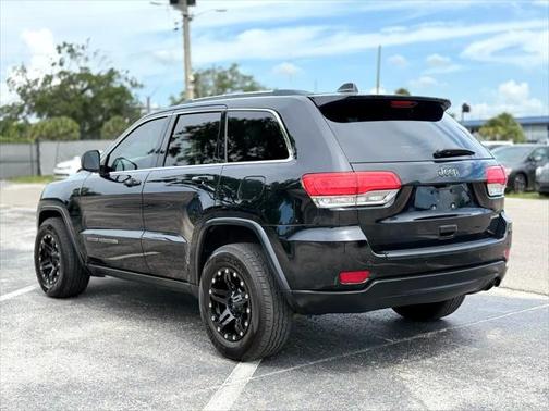 2017 Jeep Grand Cherokee Laredo