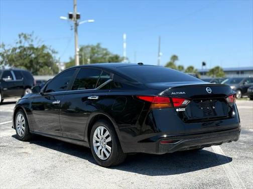 2020 Nissan Altima S FWD