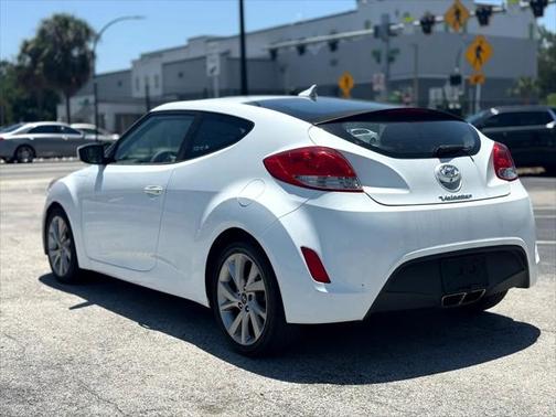 2016 Hyundai Veloster Base