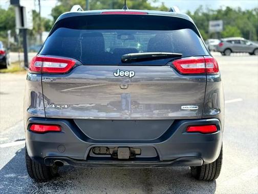 2018 Jeep Cherokee Latitude Plus