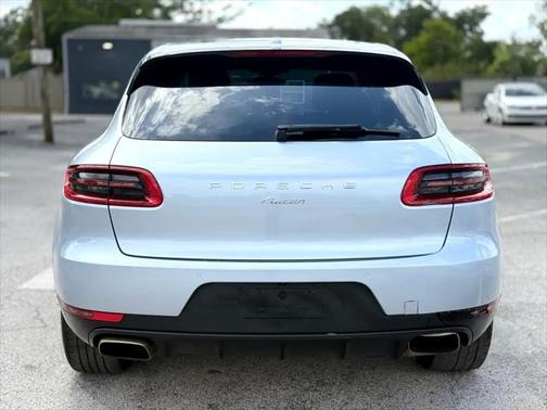 2017 Porsche Macan Base