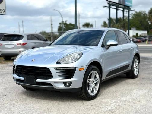 2017 Porsche Macan Base