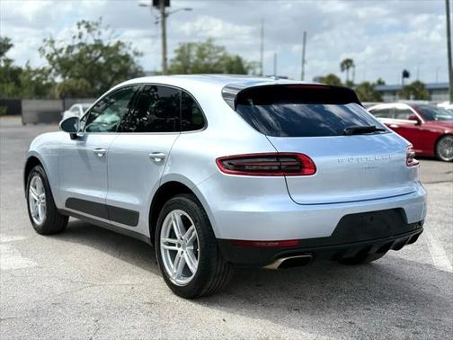 2017 Porsche Macan Base