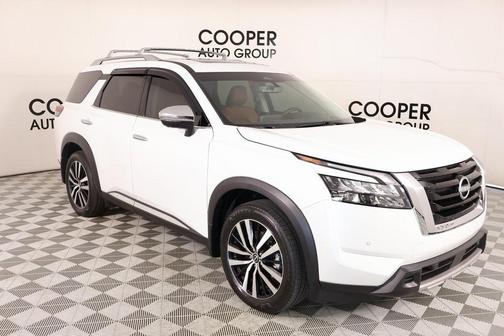 2025 Nissan Pathfinder Platinum