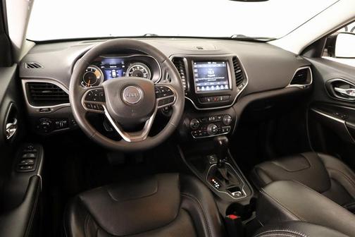 2022 Jeep Cherokee Latitude Lux