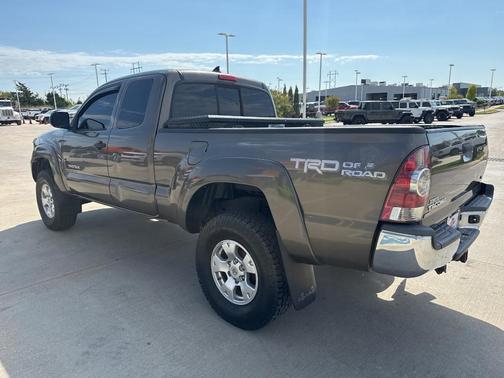 2015 Toyota Tacoma Base