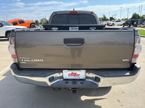 2015 Toyota Tacoma Base