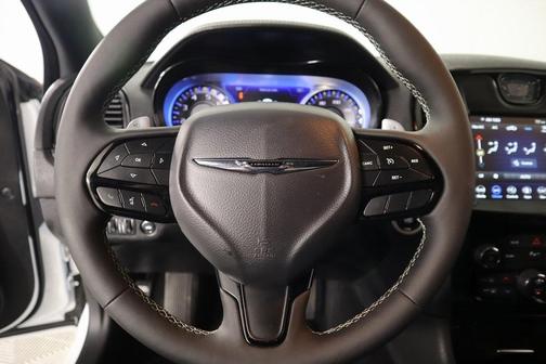 2023 Chrysler 300 S