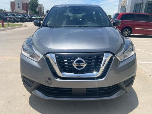 2020 Nissan Kicks S