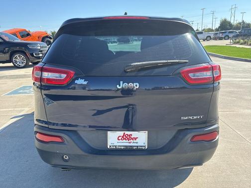 2015 Jeep Cherokee Sport