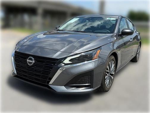 Gun Metallic 2025 Nissan Altima 2.5 SV