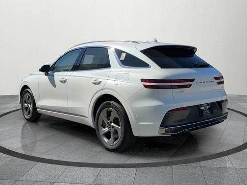 2026 Genesis GV70 2.5T
