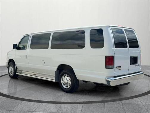 2012 Ford E350 Super Duty XLT